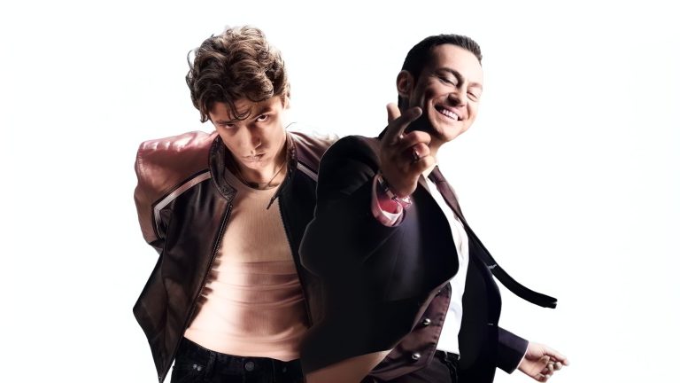 SERDAR ORTAÇ & ÇAKAL “GÖÇEBE”